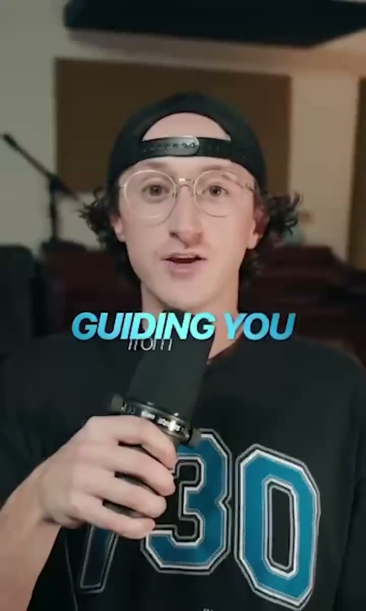 Creator course-promo talking-head ad with captions